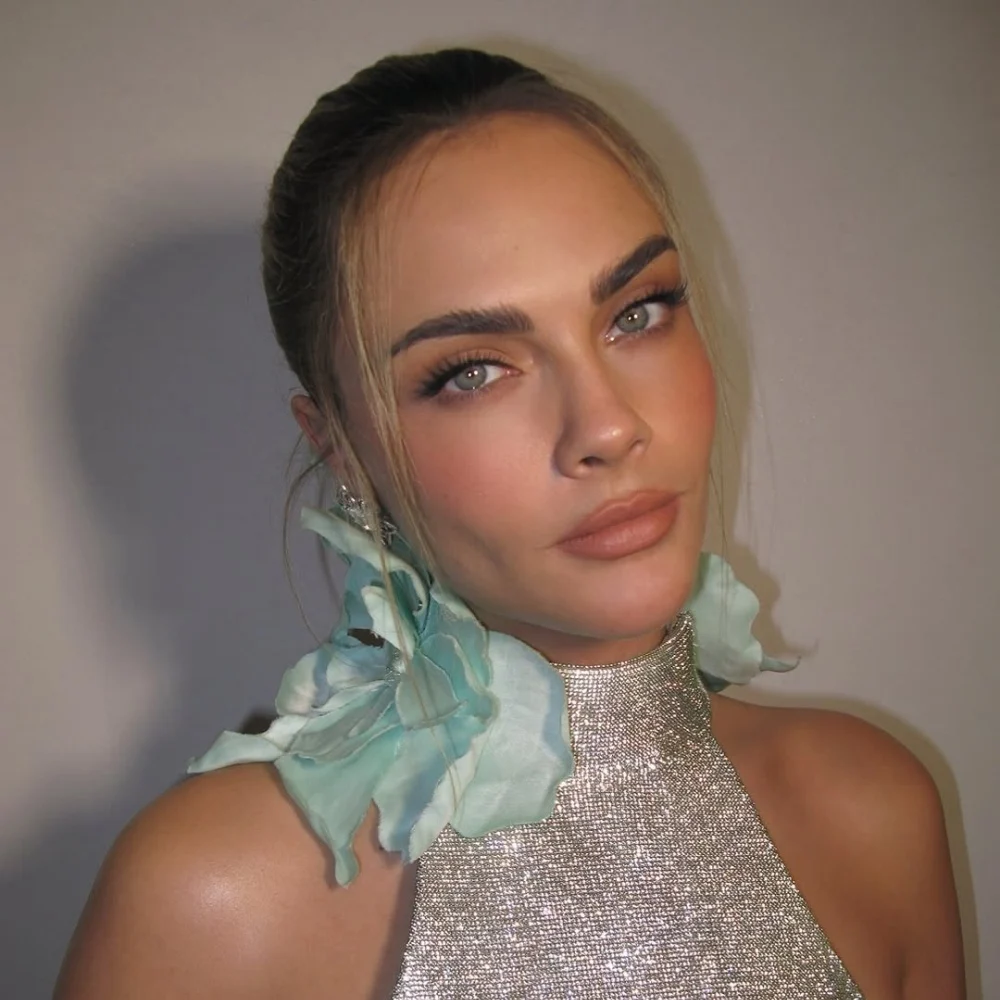 مستحضرات عناية الشفاه لمسة أنثوية مميزة وهدايا أكتوبر الوردي