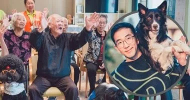 صيني يترك وظيفته ويكرس حياته لتدريب الكلاب لمساعدة مرضى التوحد