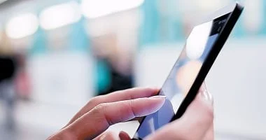 تغيير الساعة تلقائياً مع بدء التوقيت الشتوي بخطوات بسيطة