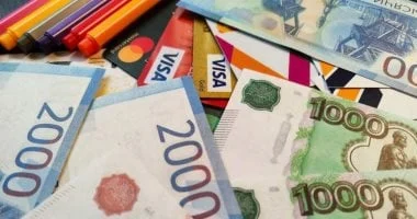 عامل روسي يحصل على رواتب زملائه بقيمة 7 ملايين روبل ويرفض إعادتها