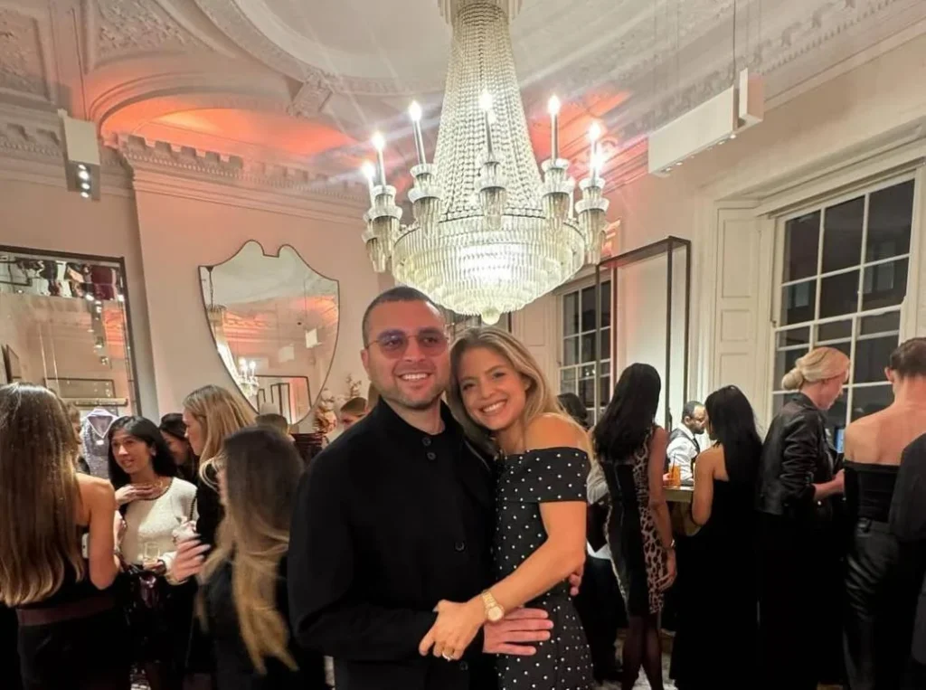 إطلالات كريستينا صعب: أناقة ملفتة وبصيحات متنوّعة في الموضة الحديثة