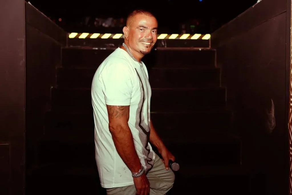 ساعات يد عمرو دياب من أوديمار بيغيه تحظى باهتمام الجمهور