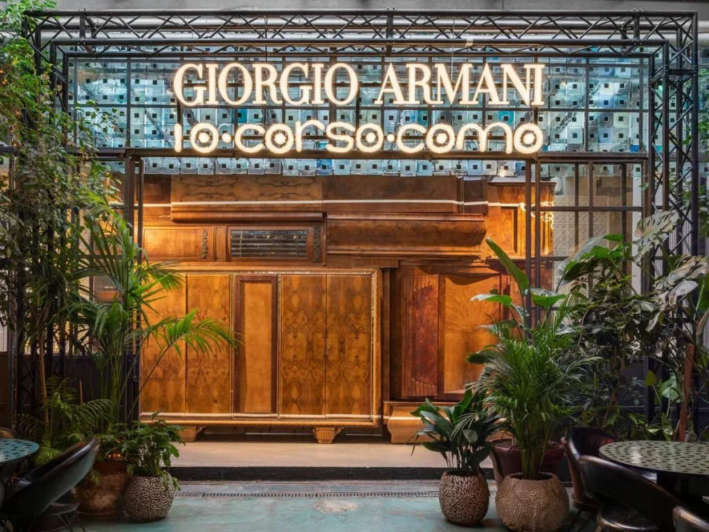 جورجيو أرماني و10 كورسو كومو تعاون يعكس الأناقة والحرفية الإيطالية