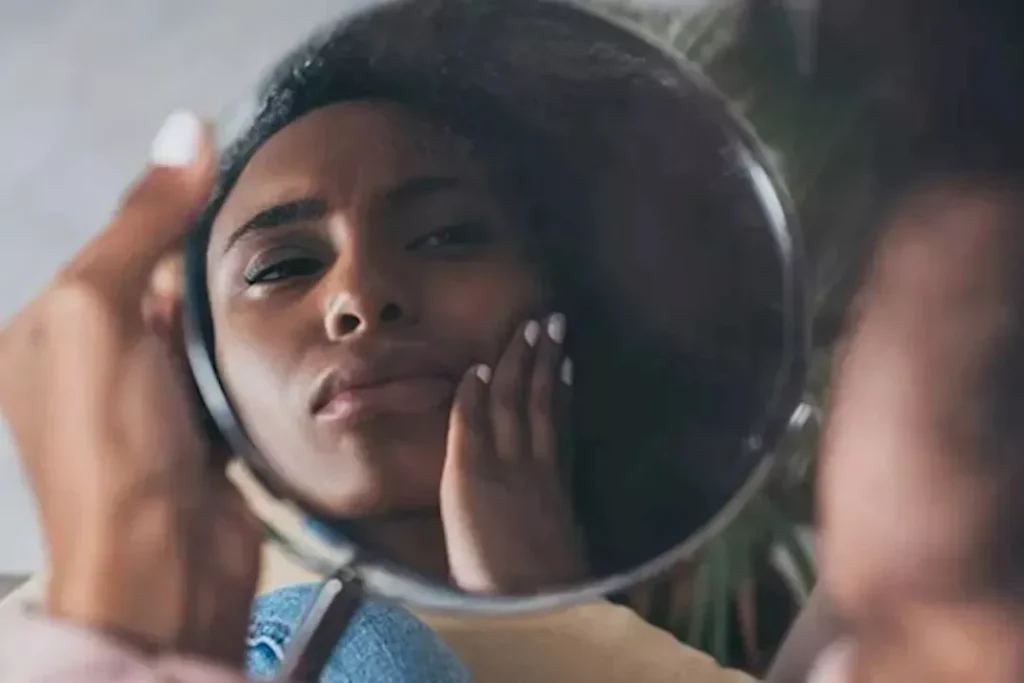 تعرف على 6 علامات أمراض الكلى التي تظهر على وجهك