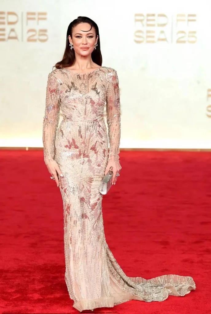 أولغا كوريلنكو: أناقة راقية بتوقيع شربل زوي