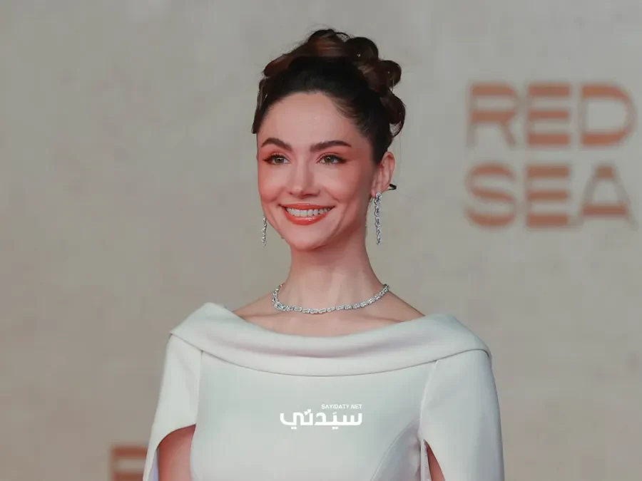 دور المجوهرات العالمية في إطلالات نجمات السعودية بمهرجان البحر الأحمر السينمائي