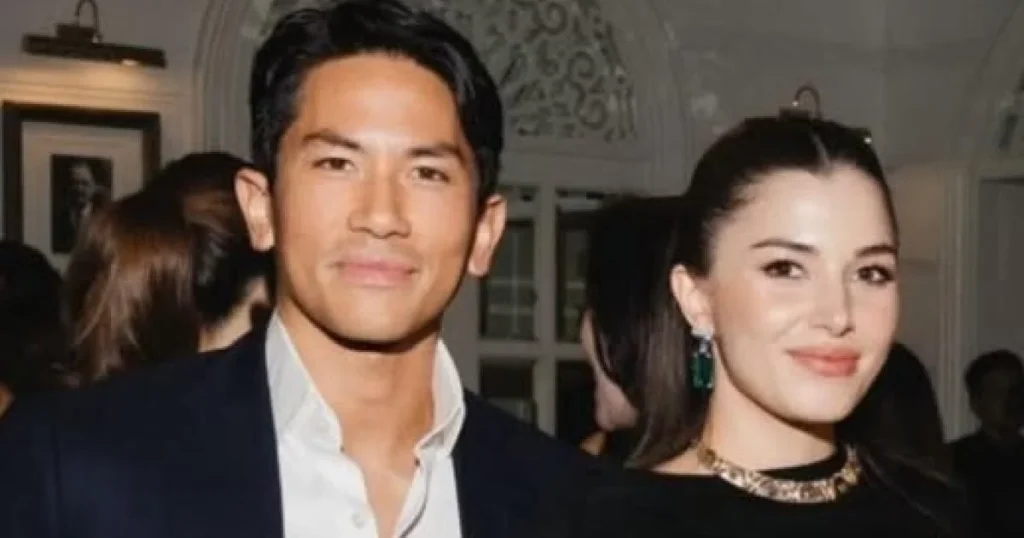 الأميرة أنيشا بفستان أسود من Arakii ومجوهرات بأحجار لامعة