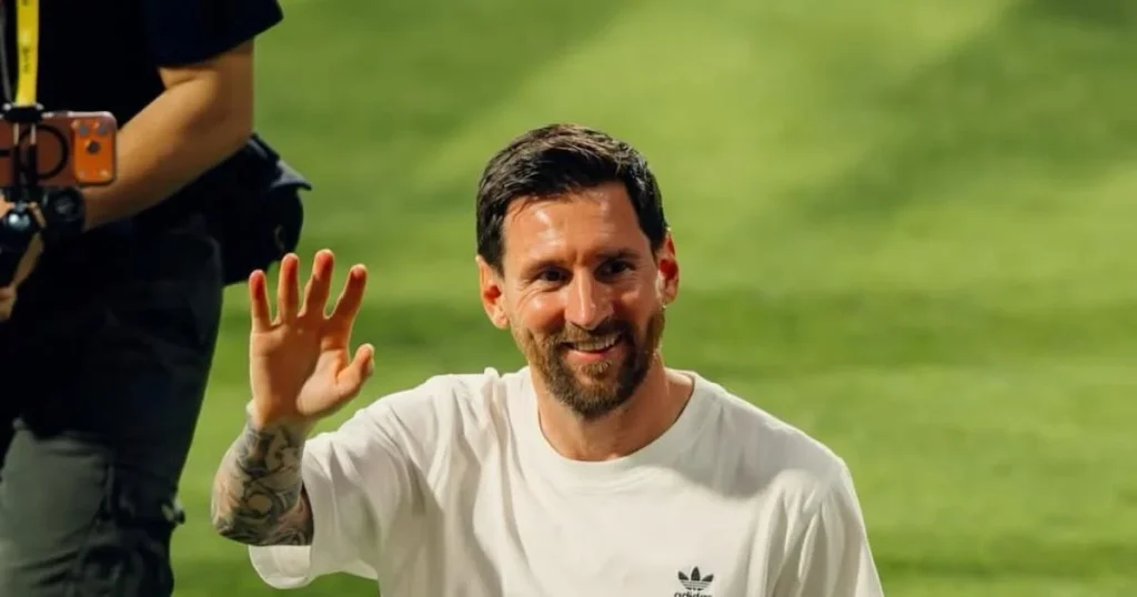 ميسي في مومباي مع نجوم بوليوود ضمن GOAT India 2025