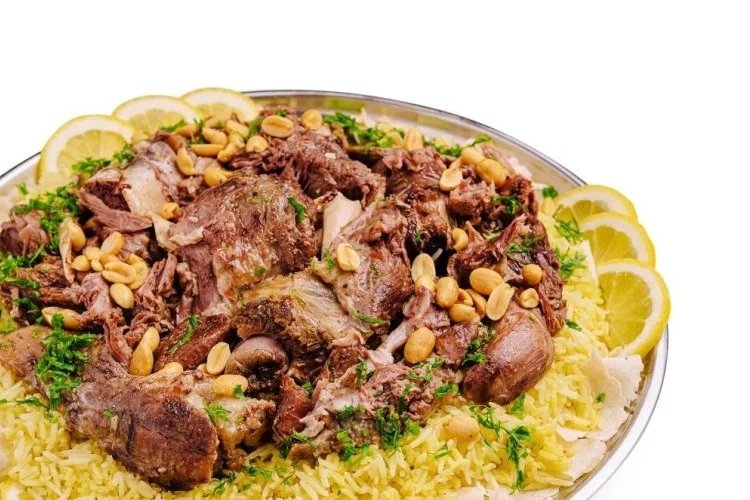 منسف لحم تقليدي