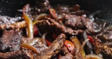 طريقة تحضير عرق اللحمة في المنزل بنكهة جديدة