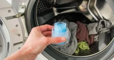 6 معايير لاختيار معطر الملابس المثالي ليظل ريحتكم منعشة