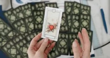 ثلاثة أبراج تحب الاستقلال حتى في الحب.. العقرب الأبرز