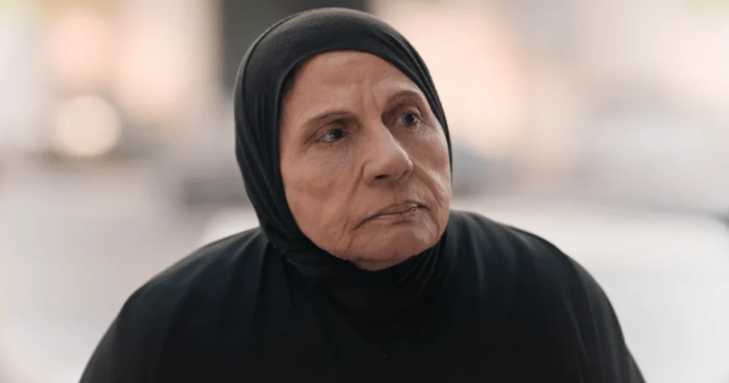 المرسى الحلقة 80.. أم سلطان تراقب نوال