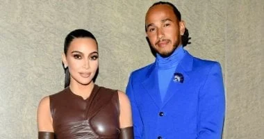 كيم كارداشيان تشعل مواقع التواصل بلحظات عائلية عفوية