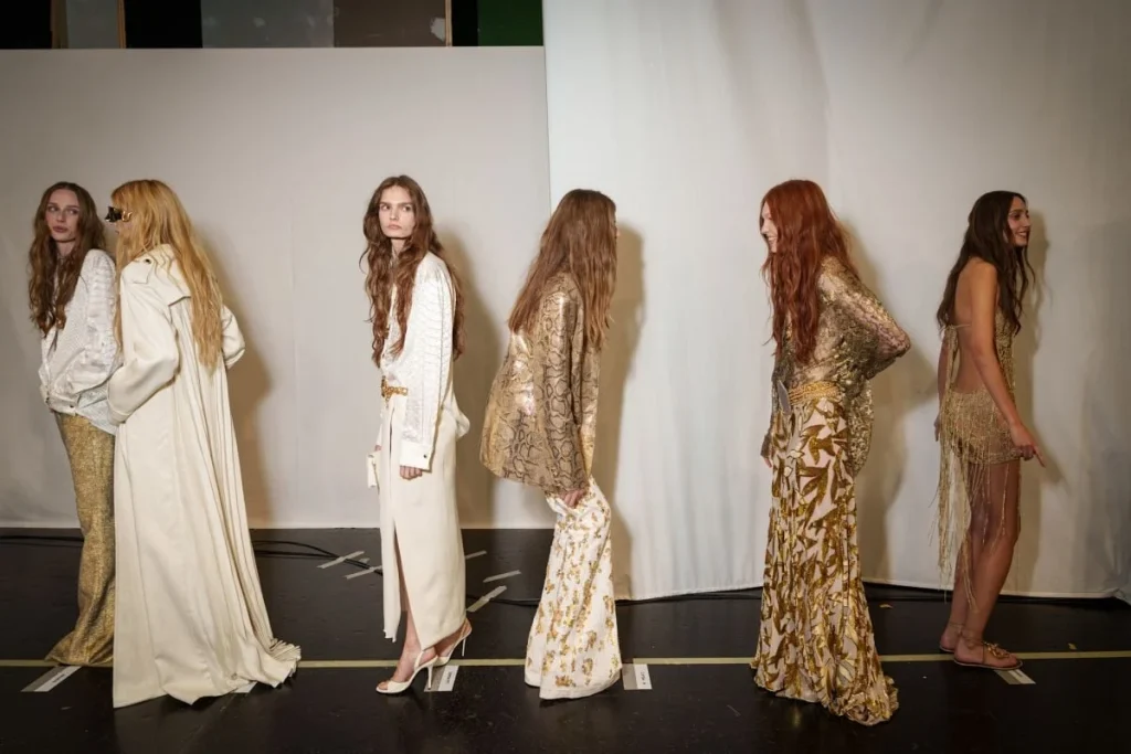 فساتين طويلة بطابع شرقي: موضة ربيع 2026 لأناقة رمضان