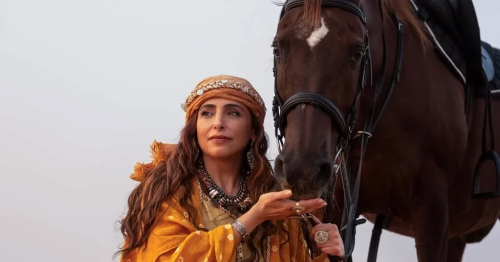 العباية الملونة خيار الشيخة بدور القاسمي لإطلالة رمضانية