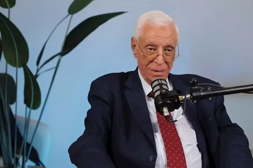 التدخين والسرطان: حسام موافي يحدد أخطر مادة في السجائر