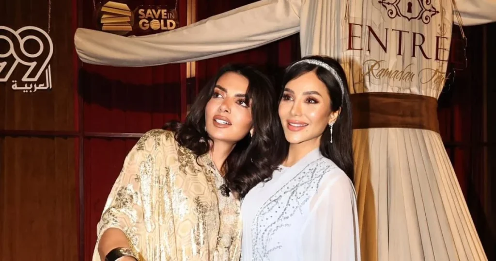 نعومة التفاصيل في إطلالة لجين عمران الرمضانية باللون الأزرق