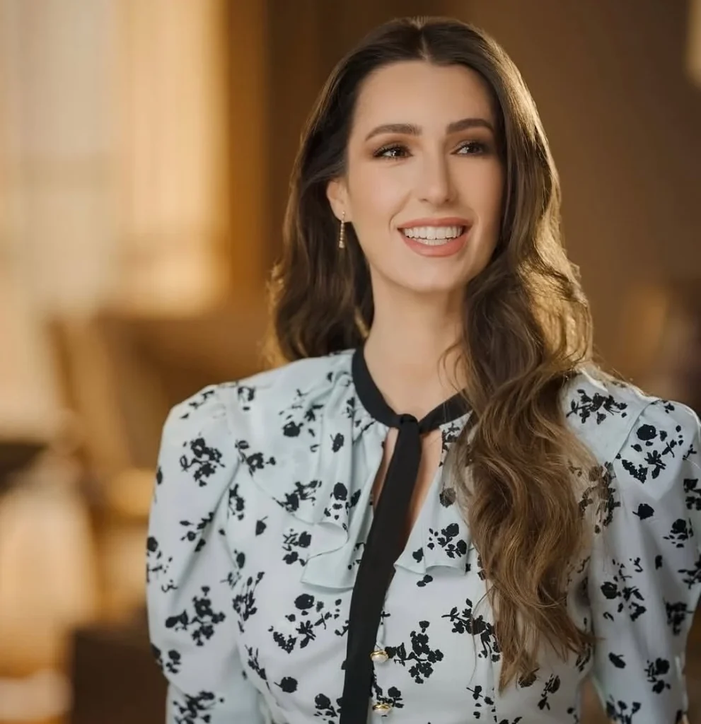 الأزرق: رقي وطمأنينة أقرب لون لقلب الأميرة رجوة