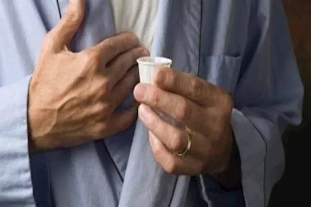 الحموضة في رمضان: هل تناول الفوار لعلاجها مفيد أم مضر؟