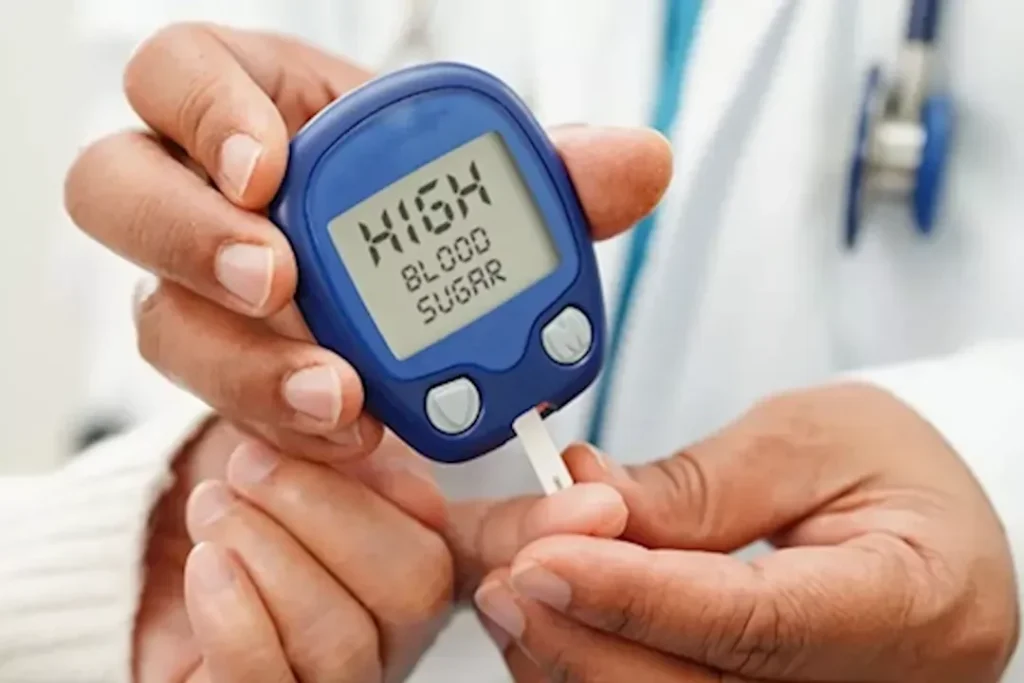 أسباب ارتفاع سكر الدم بعد الإفطار.. طبيب يوضح