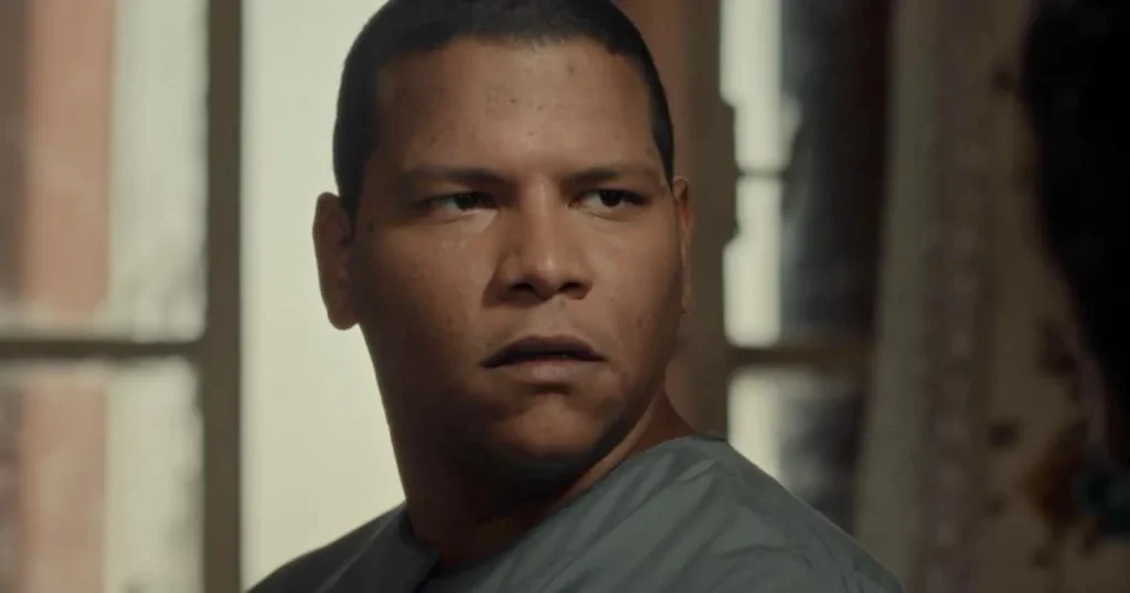 مأساة ثلاثة أشهر غيّرت حياة أحمد عبد الحميد: فقدان والده وابنته