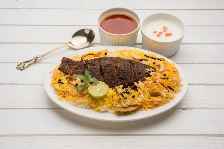 سمك مطبق بالبصل