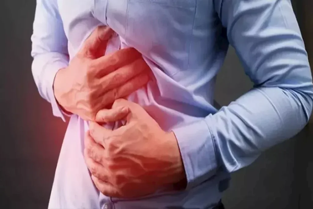 طبيب يحذر: 5 عادات في رمضان تضر معدتك