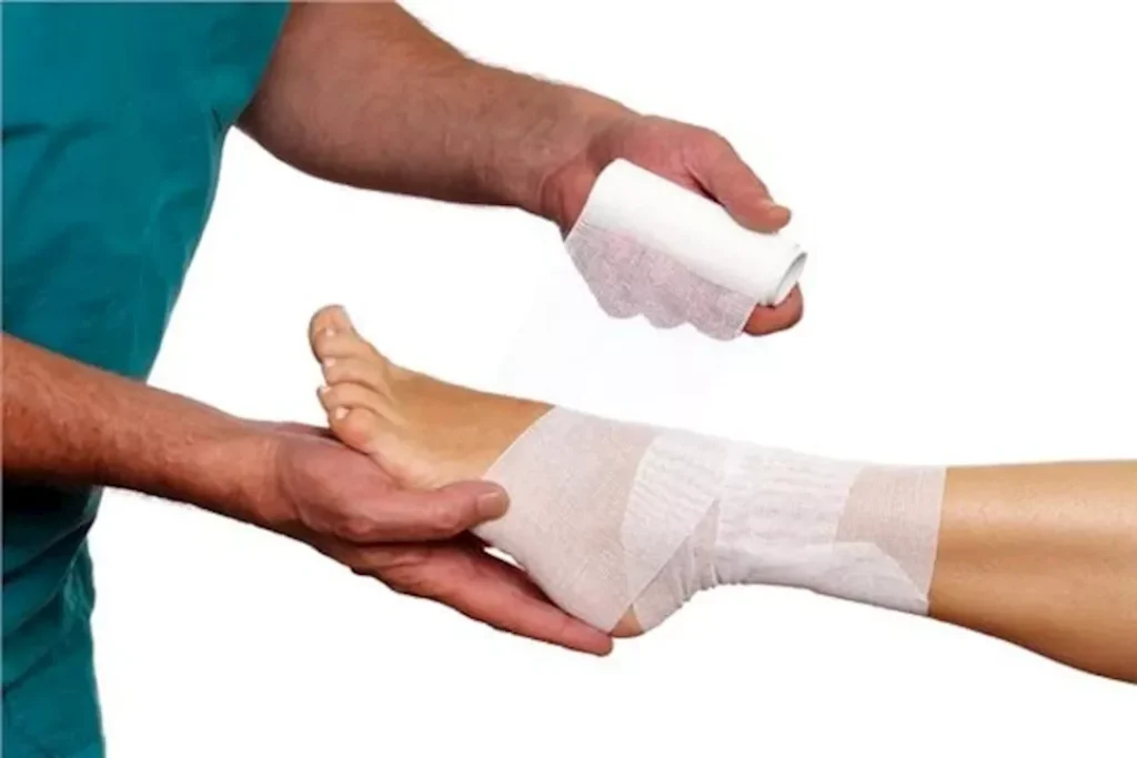 التواء الكاحل: كيف تتجنب المضاعفات