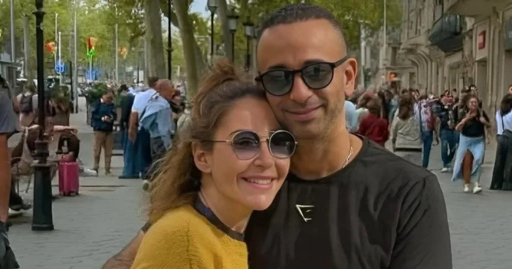 أحمد الجنايني يهنئ زوجته منة شلبي بعد نجاح صحاب الأرض