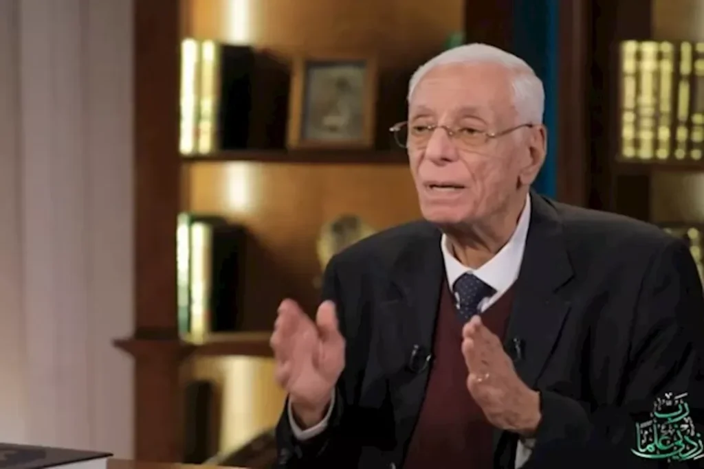 علاج تخثر الدم: حسام موافي يوضح أفضل دواء