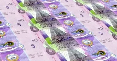 سعر الدينار الكويتى مقابل الجنيه اليوم الأحد 8 مارس 2026