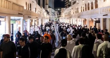 أسواق جدة التاريخية تستقبل المتسوقين استعدادا لعيد الفطر في السعودية
