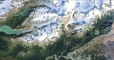 توسع البحيرات الجليدية في ألاسكا يزيد مخاطر فيضانات مدمرة مفاجئة