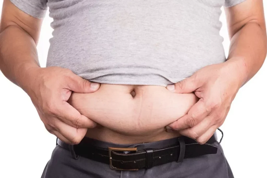 دهون البطن: لماذا يصعب حرقها رغم الدايت والرياضة؟