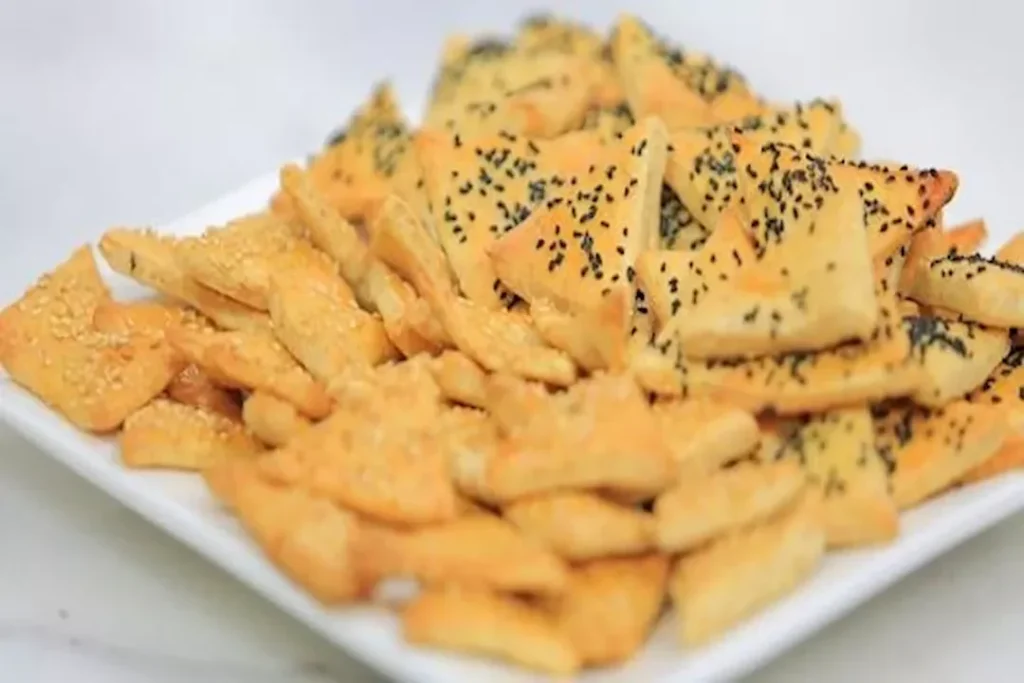 المقرمشات في العيد: طبيب يوضح أضرارها على صحة الأطفال