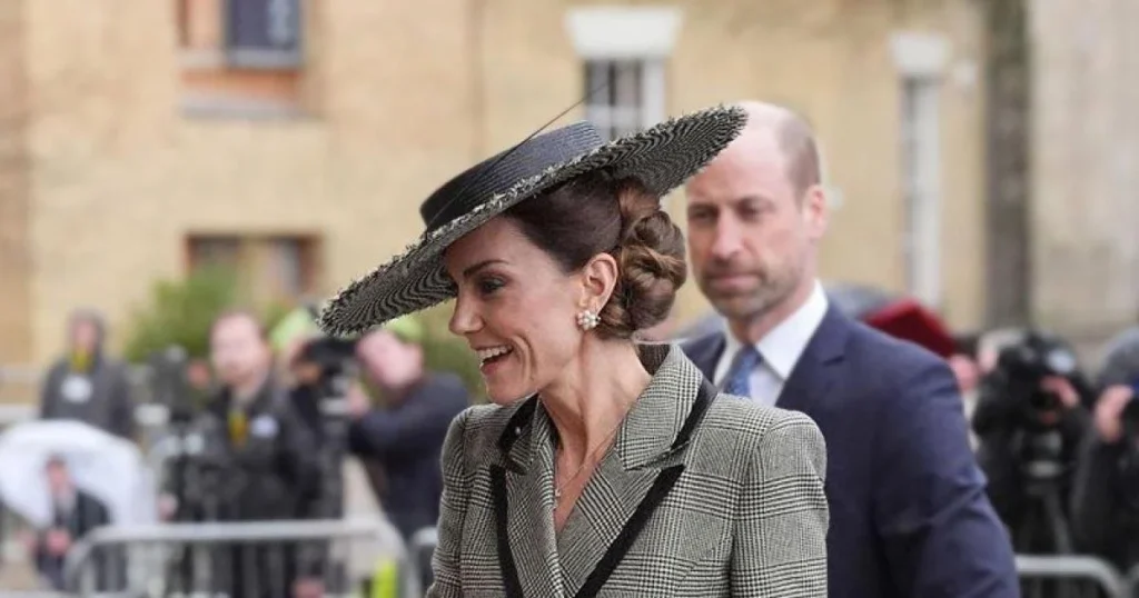 كيت ميدلتون تتألق بقبعة قش وتلفت الأنظار