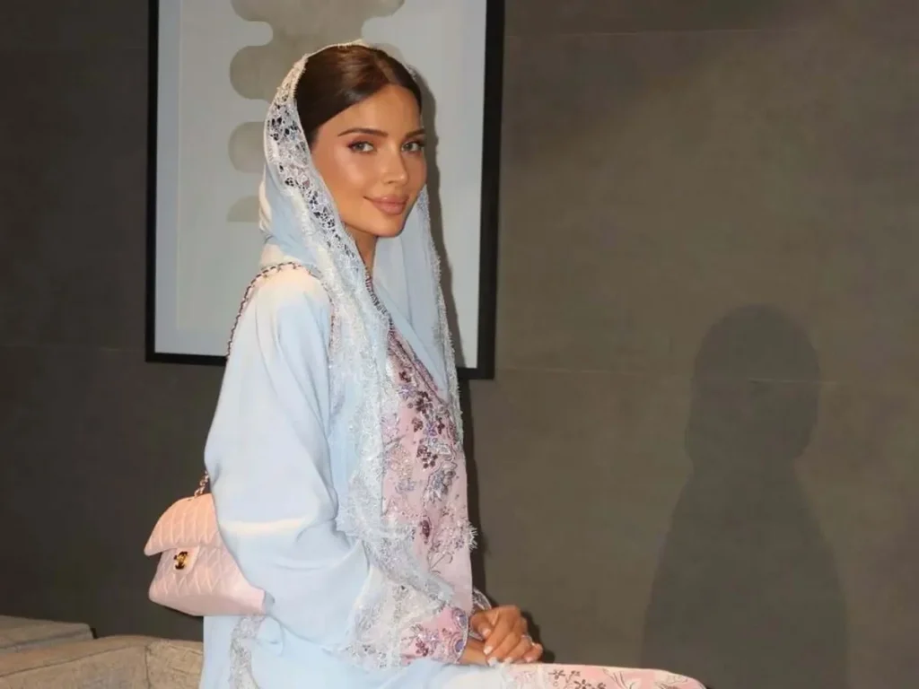 أحدث 5 موديلات عبايات ربيع وصيف 2026