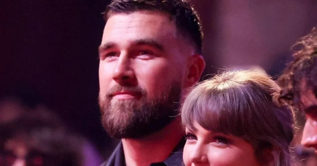 تايلور سويفت تهيمن على حفل iHeartRadio 2026 وتجذب الأنظار مع ترافيس كيلسي