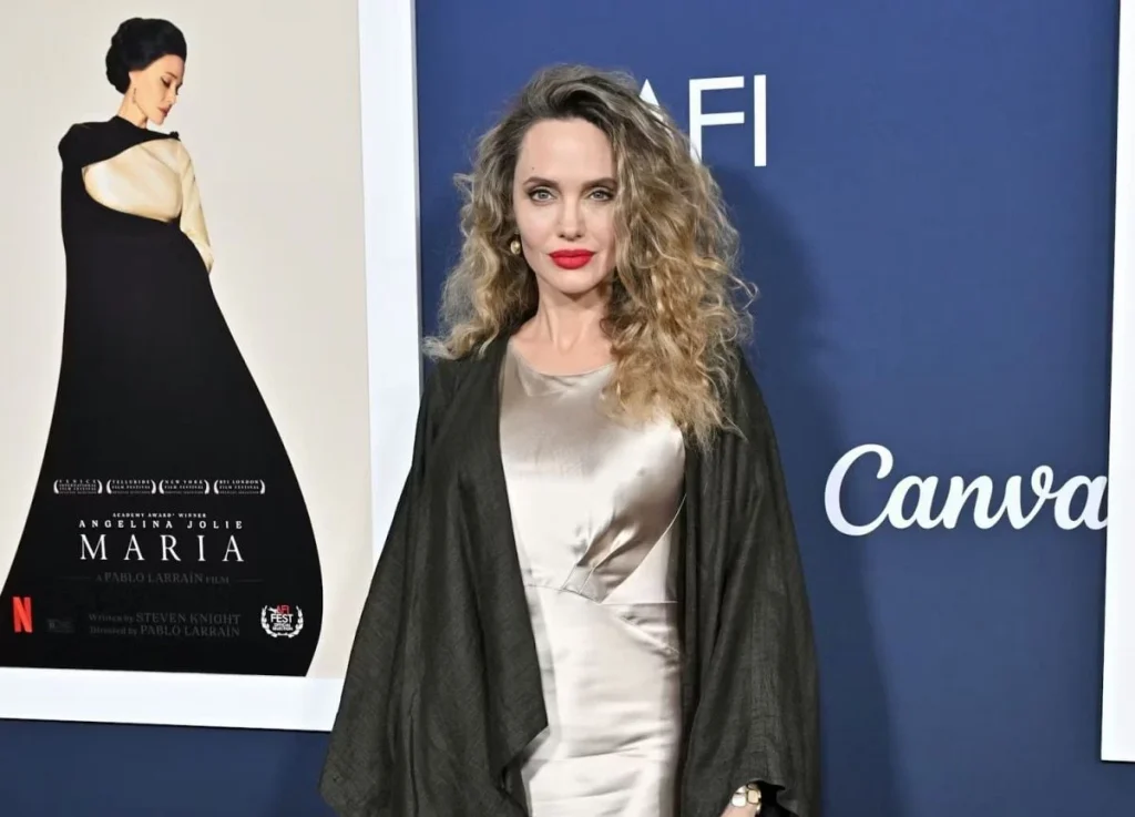 أناقة خالدة: إطلالات Angelina Jolie الحديثة