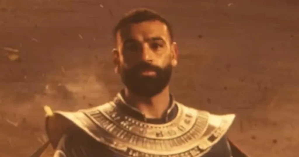 محمد صلاح بإطلالة فرعونية مستوحاة من الطابع القديم