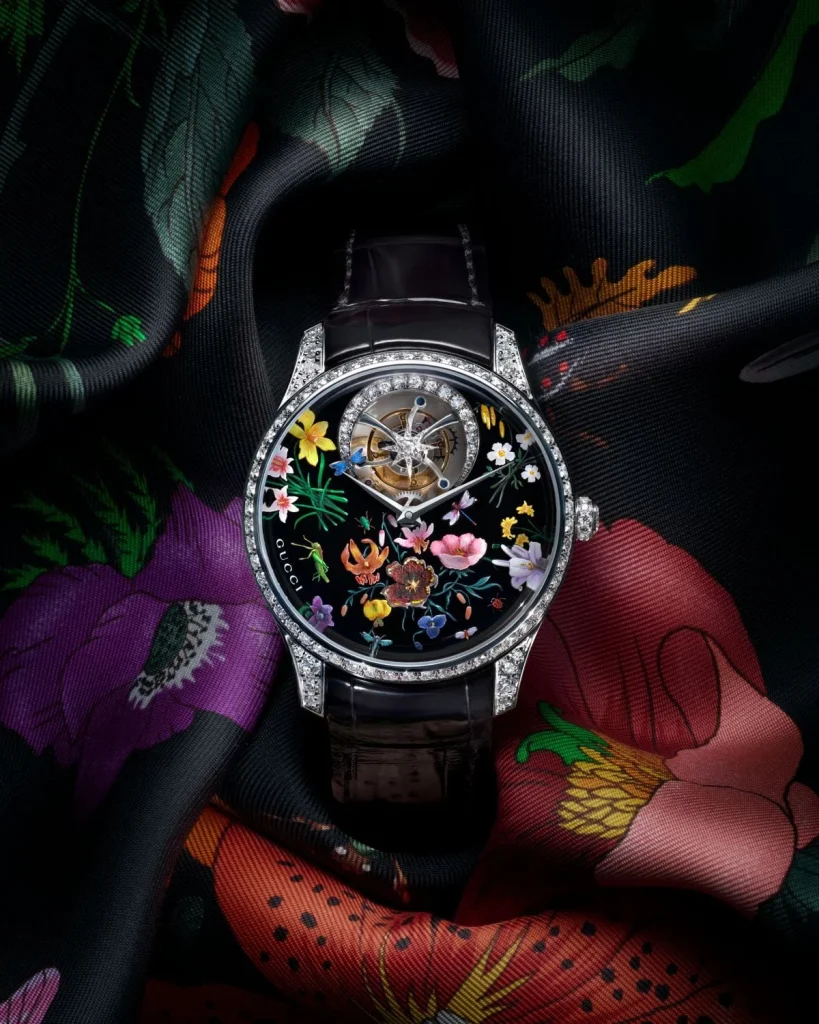 خمس ساعات من Gucci بطراز جديد