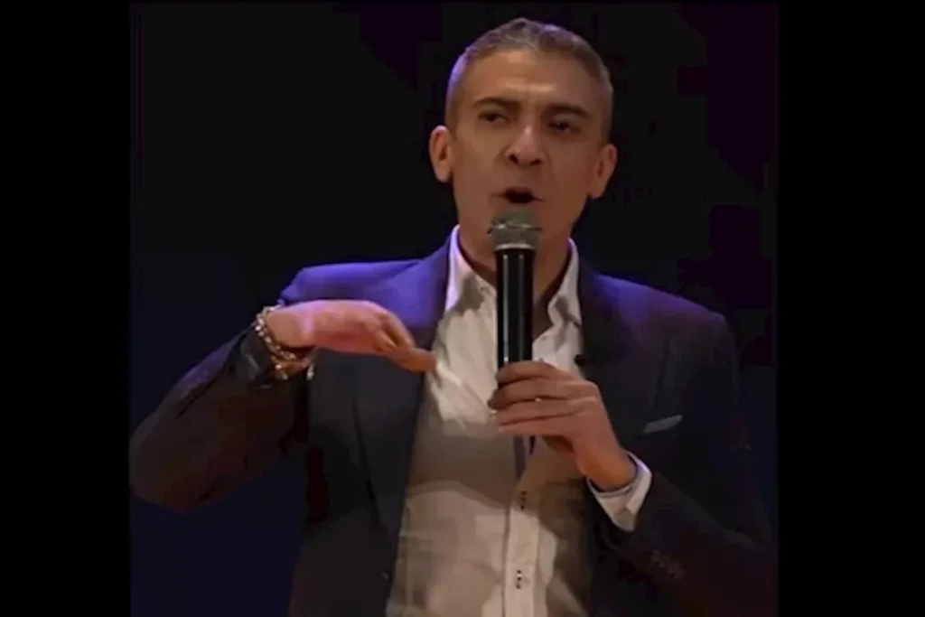 وفاة الدكتور ضياء العوضي بسبب جلطة قلبية مفاجئة وكيف تؤدي للموت؟