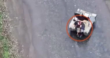 روبوت عسكري ينقذ مسنة من جحيم الحرب في أوكرانيا بمشهد صادم